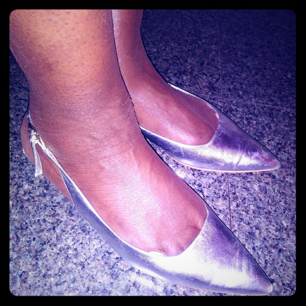 Ninewest Silver Leather Flats